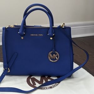 Michael Kors saffiano leather bag
